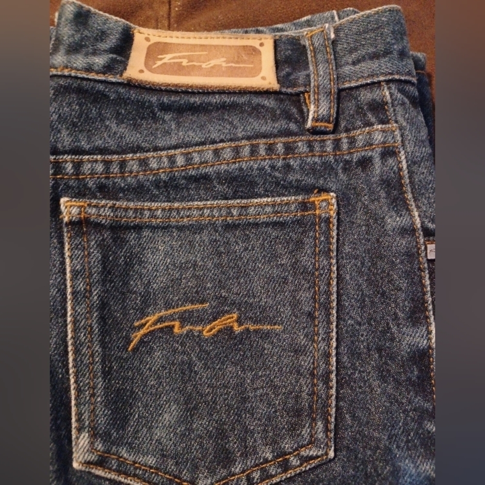 FUBU THE COLLECTION EUC, SIZE 26 Waist.